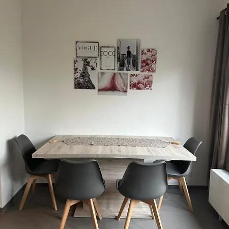 Schuetzen Apartment